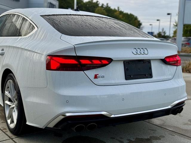 Photo of 2021 Glacier White Audi S5