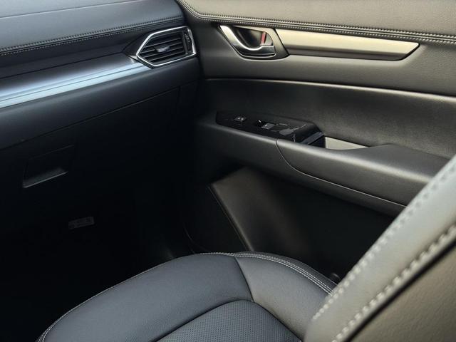Photo of 2025 Jet Black Mica Mazda CX-5