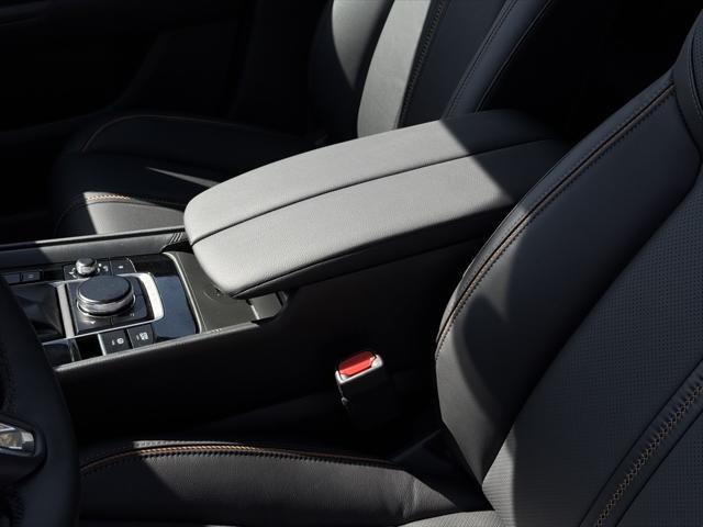 Photo of 2025 Polymetal Gray Metallic Mazda CX-50 Hybrid