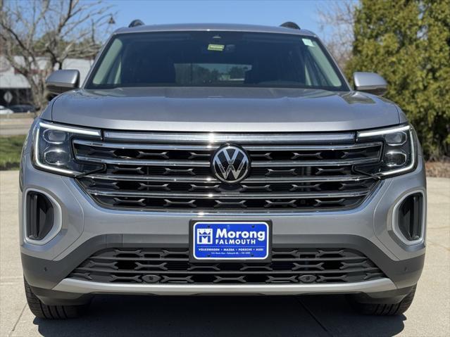 Photo of 2025 Silver Mist Metallic Volkswagen Atlas