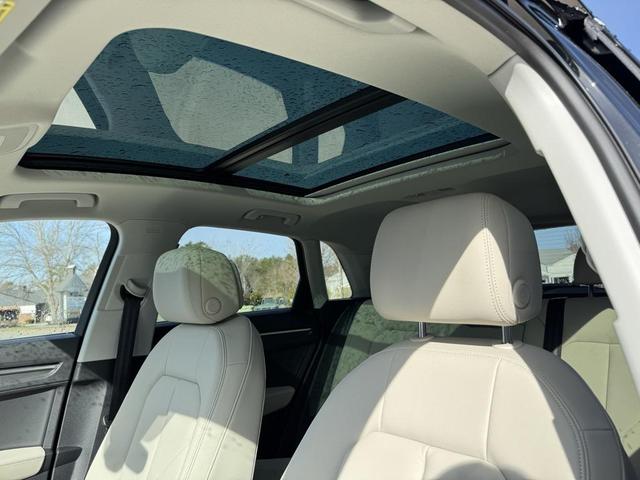 Photo of 2025 Mythos Black Metallic Audi Q3