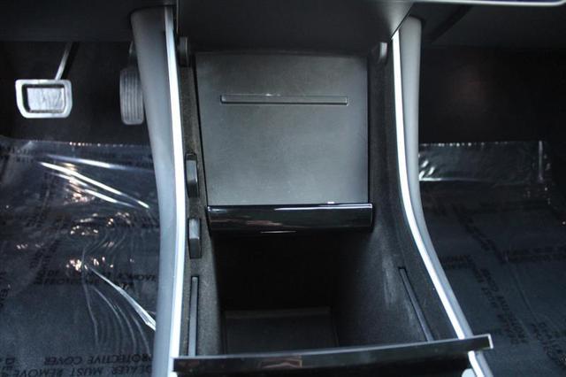 Photo of 2018 Deep Blue Metallic Tesla Model 3