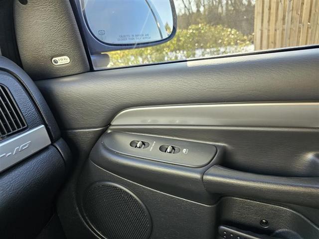 Photo of 2004 Black Clearcoat Dodge Ram 1500