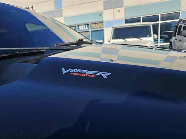 Photo of 2004 Black Clearcoat Dodge Ram 1500