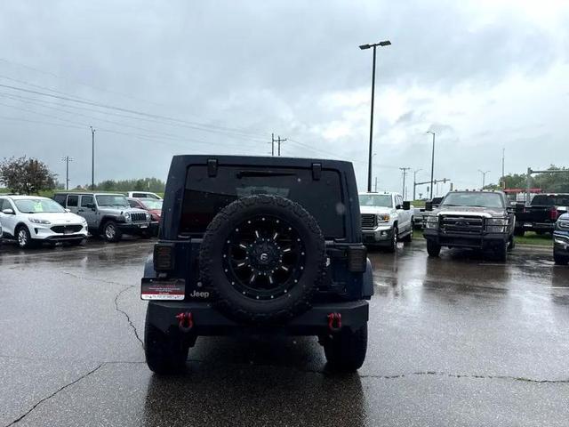 Photo of 2013 True Blue Pearlcoat Jeep Wrangler Unlimited