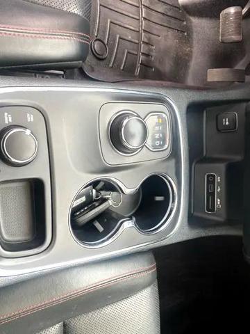 Photo of 2017 Bright White Dodge Durango