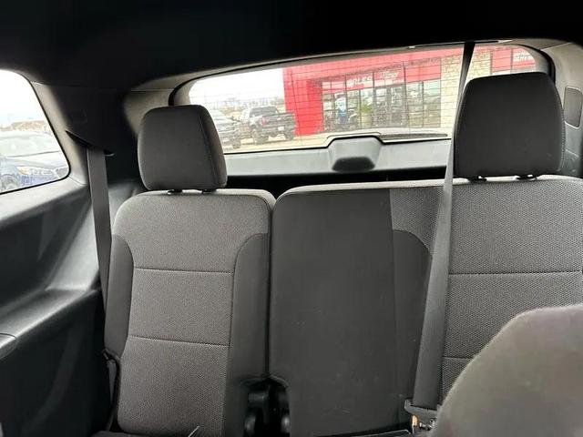 Photo of 2023 Summit White Chevrolet Traverse