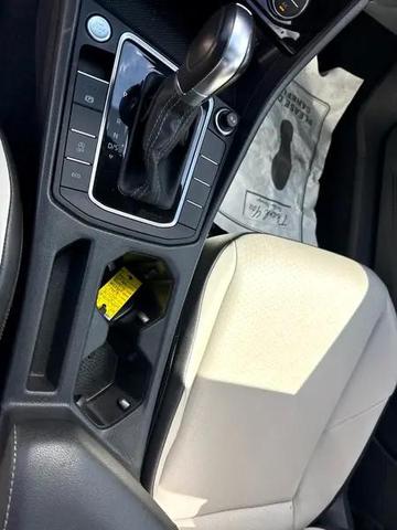 Photo of 2019 White Volkswagen Jetta