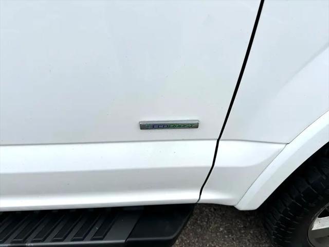 Photo of 2015 White Ford F-150