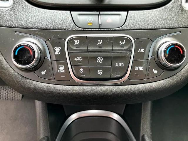 Photo of 2020 Summit White Chevrolet Malibu