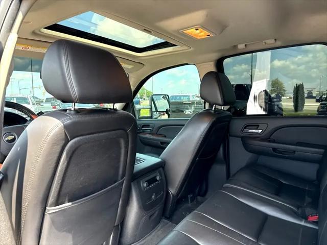 Photo of 2009 Black Chevrolet Silverado 2500
