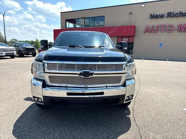 Photo of 2009 Black Chevrolet Silverado 2500
