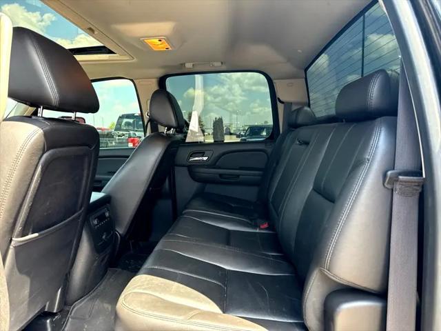 Photo of 2009 Black Chevrolet Silverado 2500