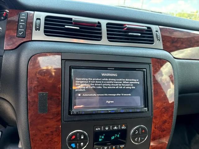 Photo of 2009 Black Chevrolet Silverado 2500