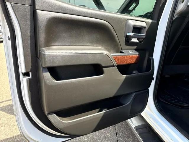 Photo of 2016 Summit White GMC Sierra 3500