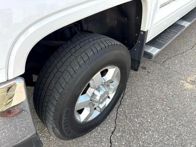 Photo of 2016 Summit White GMC Sierra 3500