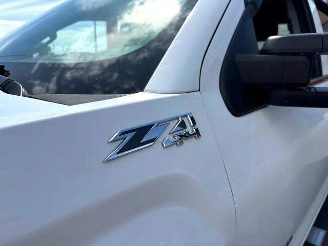Photo of 2016 Summit White GMC Sierra 3500