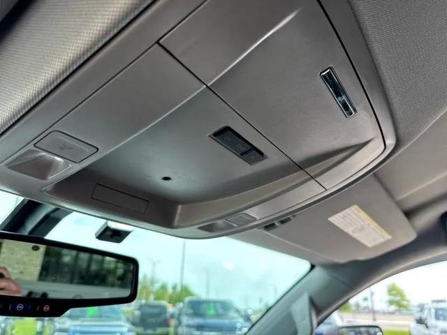 Photo of 2016 Summit White GMC Sierra 3500