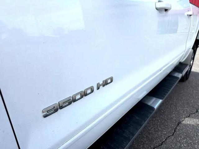 Photo of 2016 Summit White GMC Sierra 3500