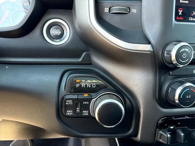 Photo of 2019 Granite Crystal Metallic Clearcoat RAM 1500