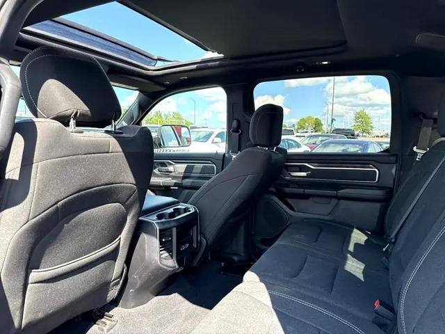 Photo of 2019 Granite Crystal Metallic Clearcoat RAM 1500