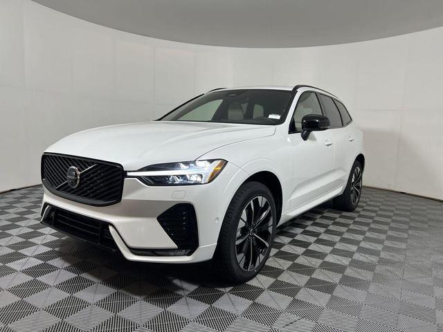 Photo of 2026 Crystal White Metallic Volvo XC60