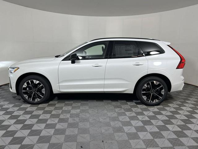 Photo of 2026 Crystal White Metallic Volvo XC60