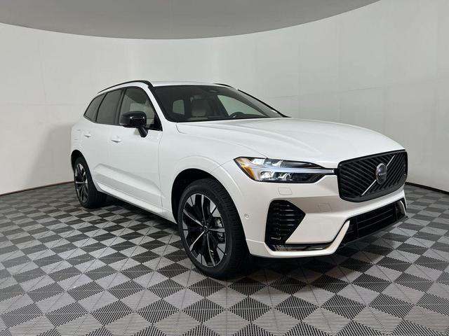Photo of 2026 Crystal White Metallic Volvo XC60
