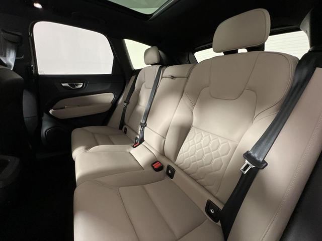 Photo of 2026 Crystal White Metallic Volvo XC60