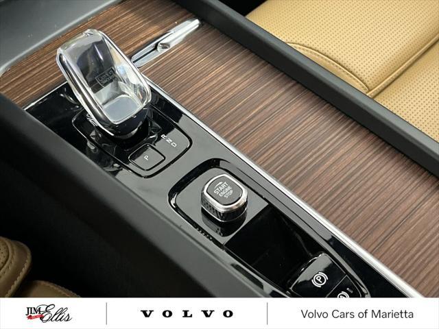 Photo of 2023 Denim Blue Volvo XC60