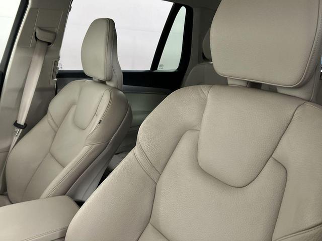 Photo of 2023 Silver Volvo XC90