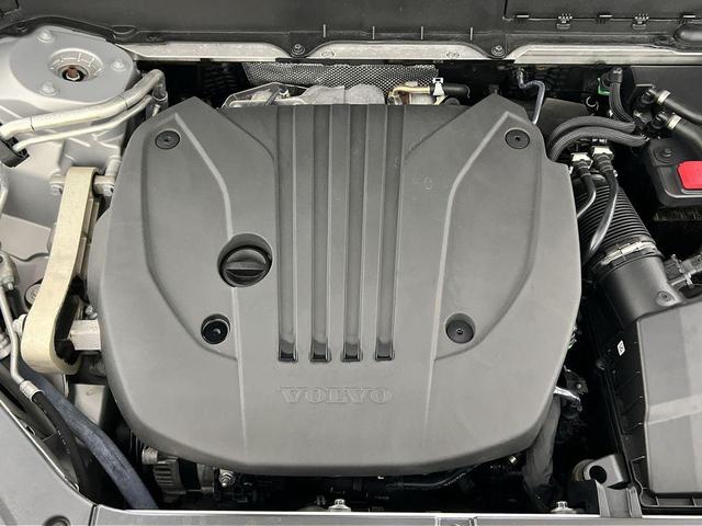 Photo of 2023 Silver Volvo XC90