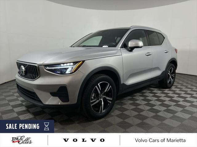 Photo of 2025 Silver Volvo XC40