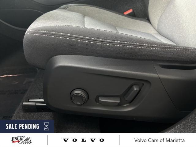 Photo of 2025 Silver Volvo XC40