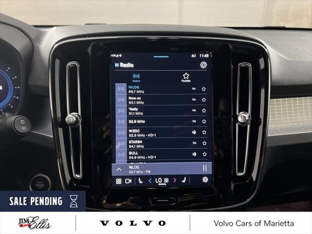 Photo of 2025 Silver Volvo XC40