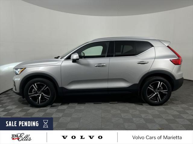 Photo of 2025 Silver Volvo XC40