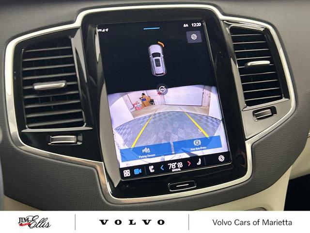 Photo of 2024 Crystal White Volvo XC90