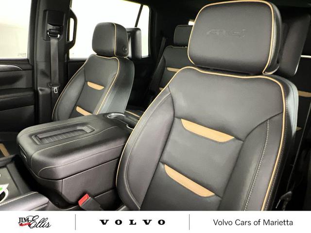 Photo of 2021 Summit White GMC Yukon