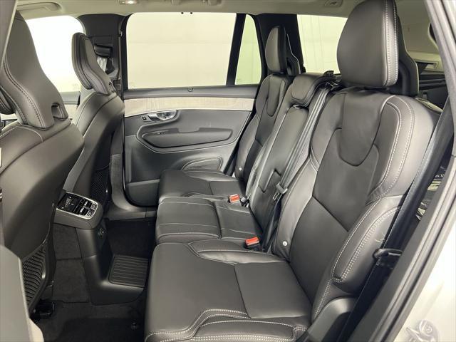 Photo of 2025 Crystal White Volvo XC90 Plug-In Hybrid
