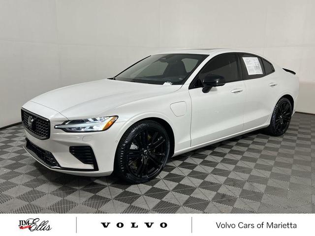 Photo of 2025 Crystal White Pearl Volvo S60 Plug-In Hybrid