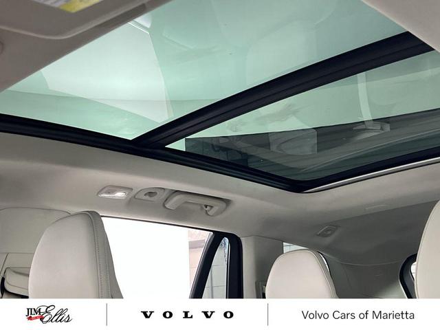 Photo of 2024 Silver Dawn Metallic Volvo XC90