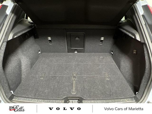 Photo of 2025 Cloud Volvo XC40