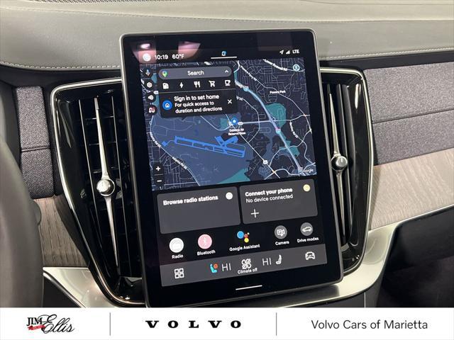 Photo of 2025 Denim Blue Volvo XC90 Plug-In Hybrid