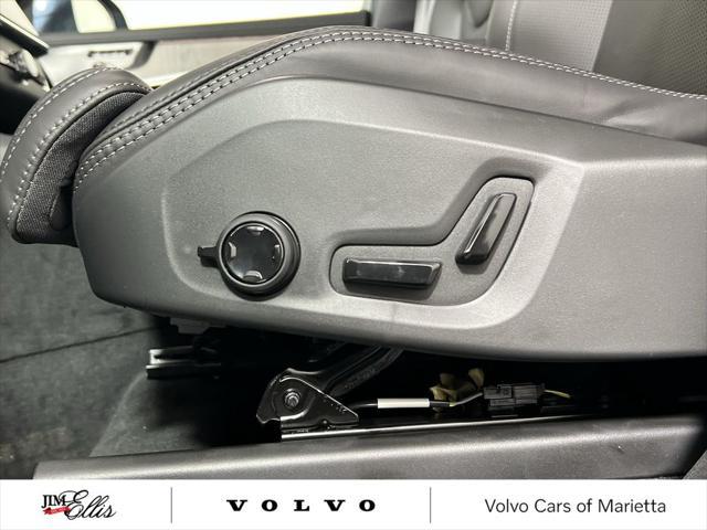 Photo of 2025 Denim Blue Volvo XC90 Plug-In Hybrid