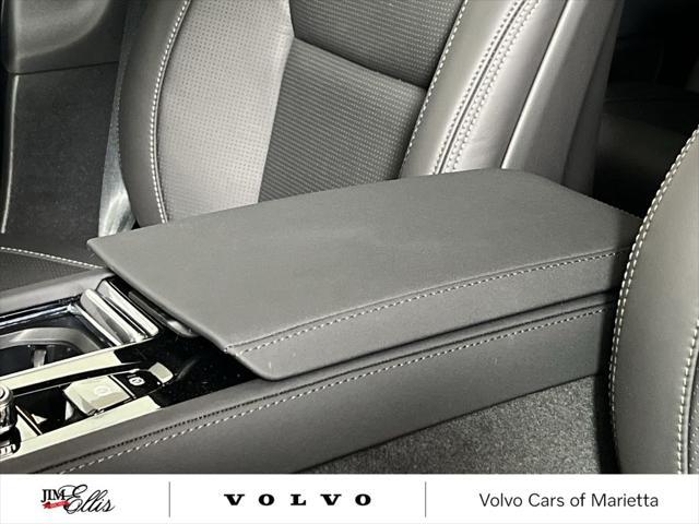 Photo of 2025 Denim Blue Volvo XC90 Plug-In Hybrid