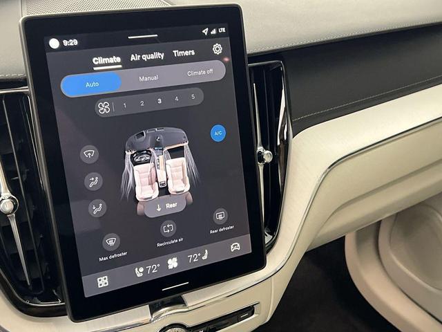 Photo of 2026 Crystal White Metallic Volvo XC60