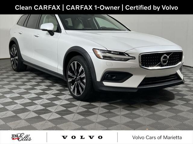 2022 Volvo V60 Cross Country