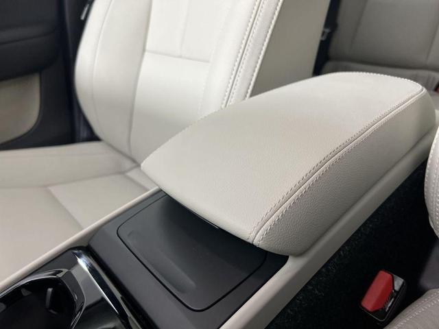 Photo of 2025 Cloud Blue Volvo XC40