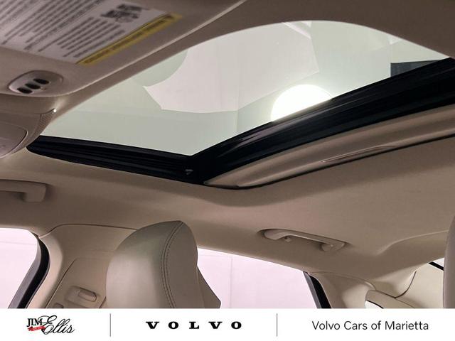 Photo of 2016 Magnetic Metallic Lincoln MKZ Hybrid