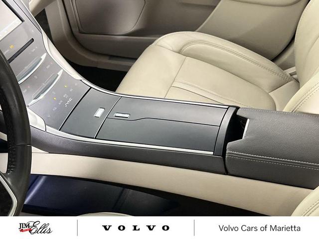 Photo of 2016 Magnetic Metallic Lincoln MKZ Hybrid